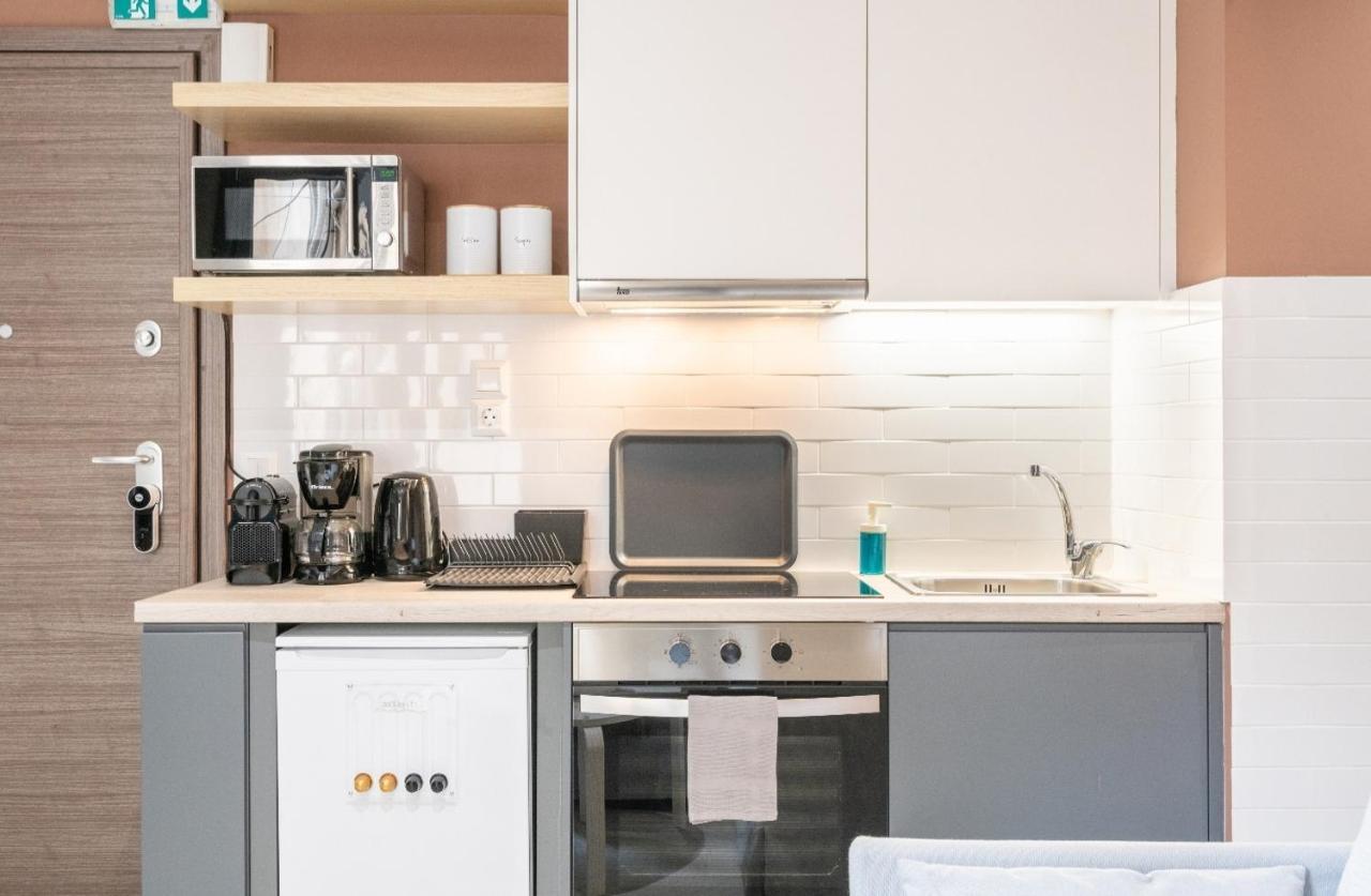 Athensis Apartments In Central Atene Esterno foto