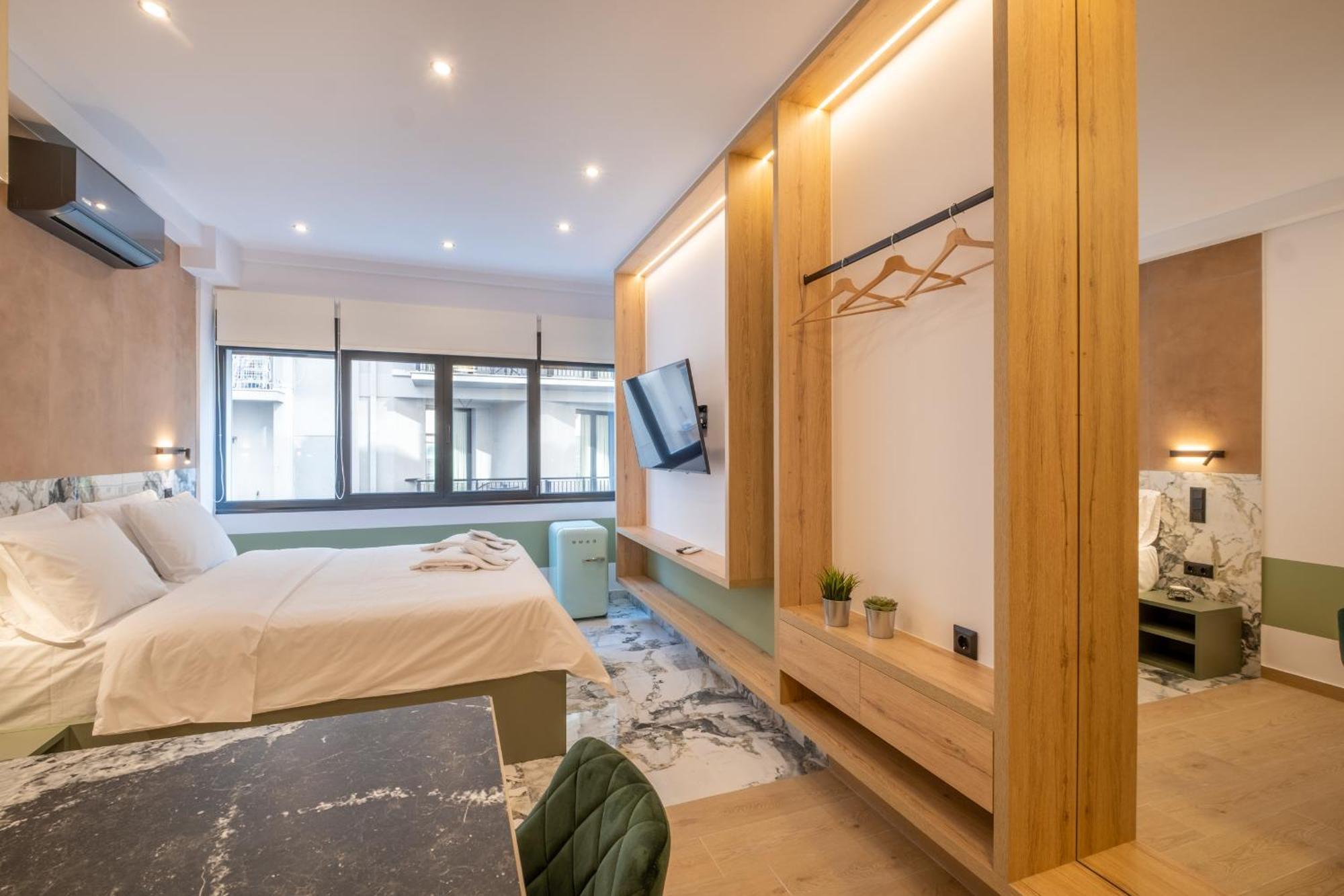 Athensis Apartments In Central Atene Esterno foto