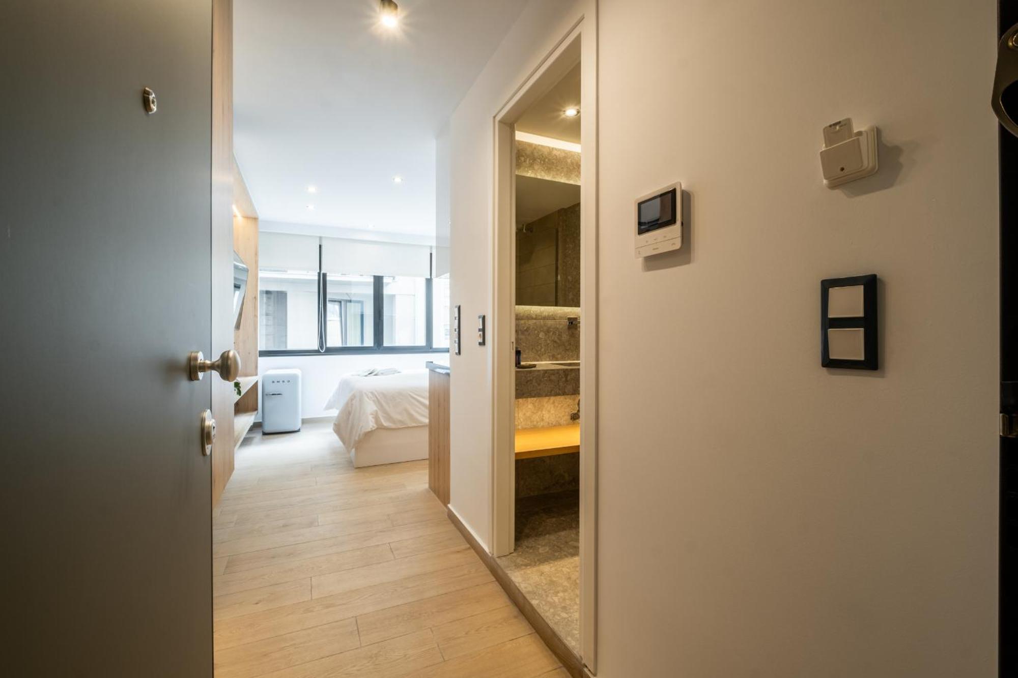 Athensis Apartments In Central Atene Esterno foto